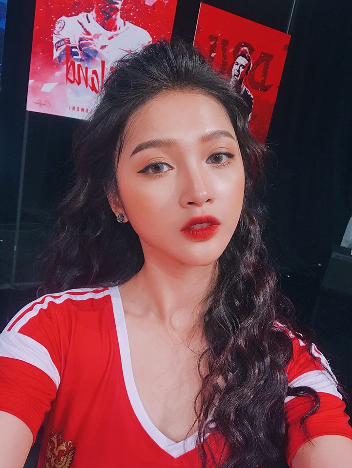 Vẻ đẹp tiểu thư của nàng Linh Thỏ cuồng nhiệt cùng Ba Lan