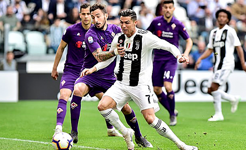 Siêu sao Ronaldo hứa sẽ ở lại Juventus thêm 1 thời gian